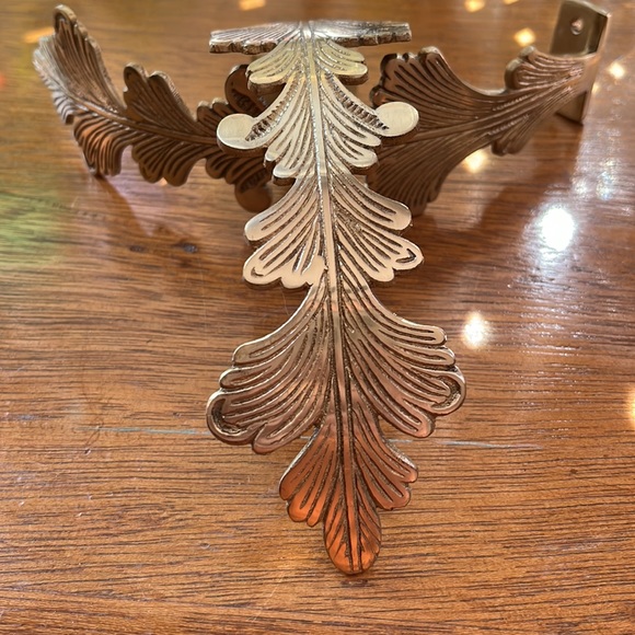 Vintage Pair of Curtain holdbacks - Picture 2 of 2